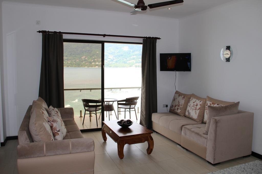 Surfers Cove Apartments Bel Ombre ภายนอก รูปภาพ