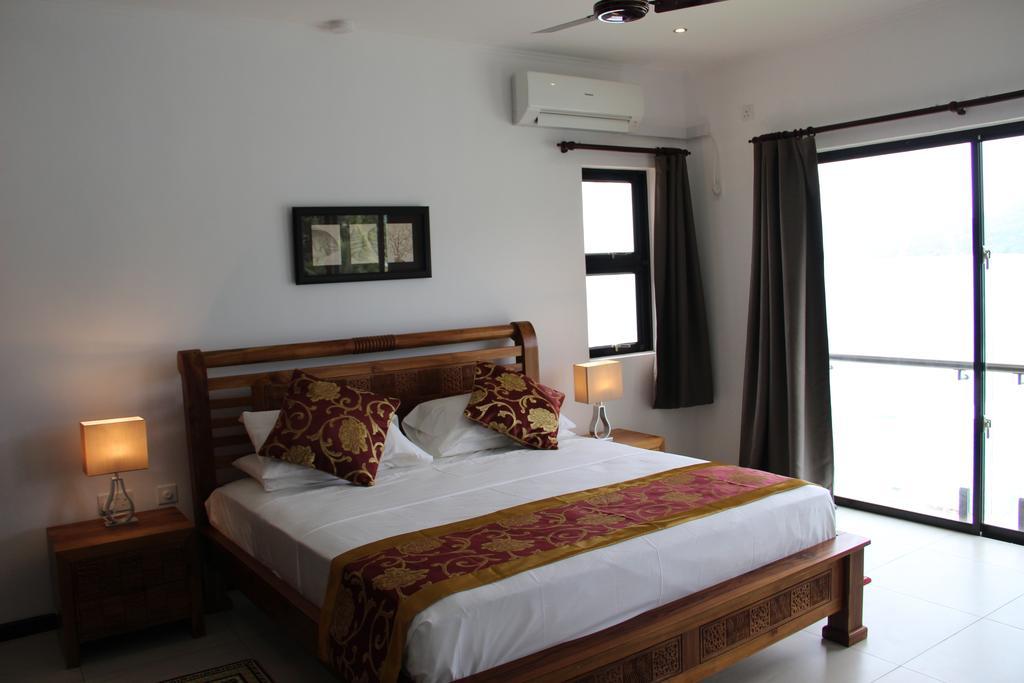 Surfers Cove Apartments Bel Ombre ภายนอก รูปภาพ