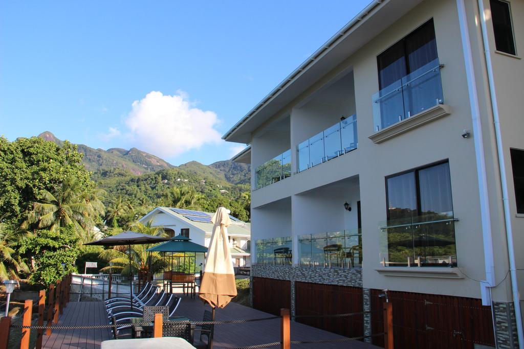 Surfers Cove Apartments Bel Ombre ภายนอก รูปภาพ